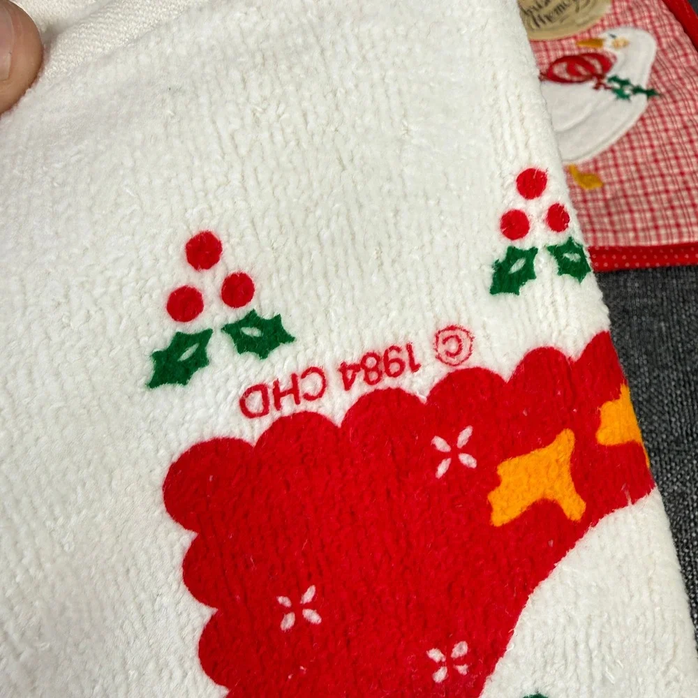 Vintage Christmas Memories Goose Towel Pot Holder Set Red White 1984